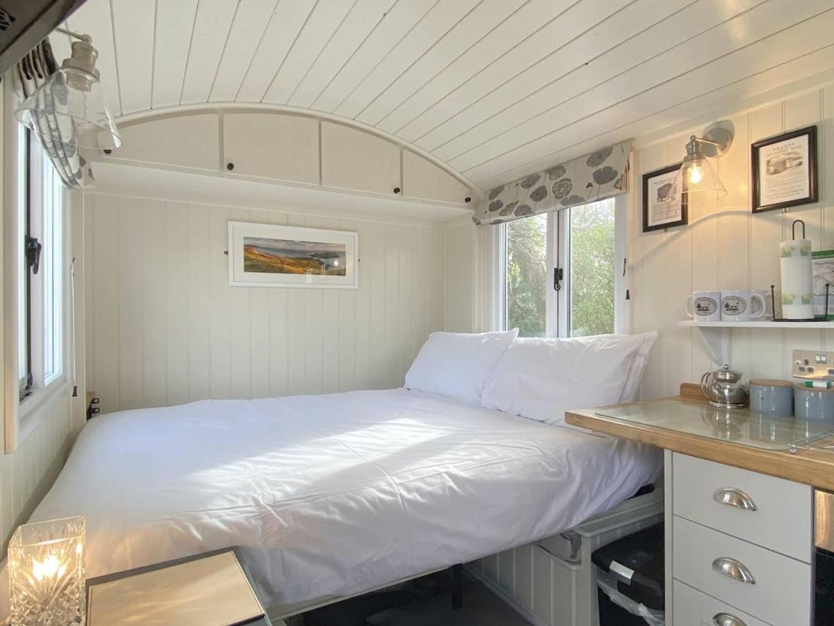 The Duck House Apartment Суонзи Екстериор снимка