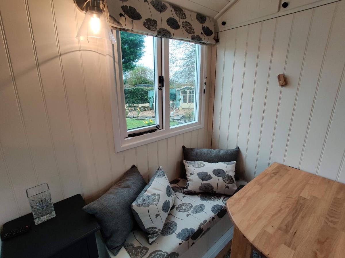 The Duck House Apartment Суонзи Екстериор снимка
